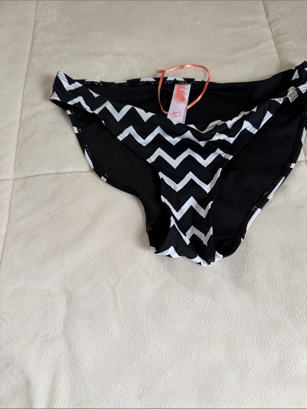 Unbranded Black & White Chevron Swim Sarong Bottom